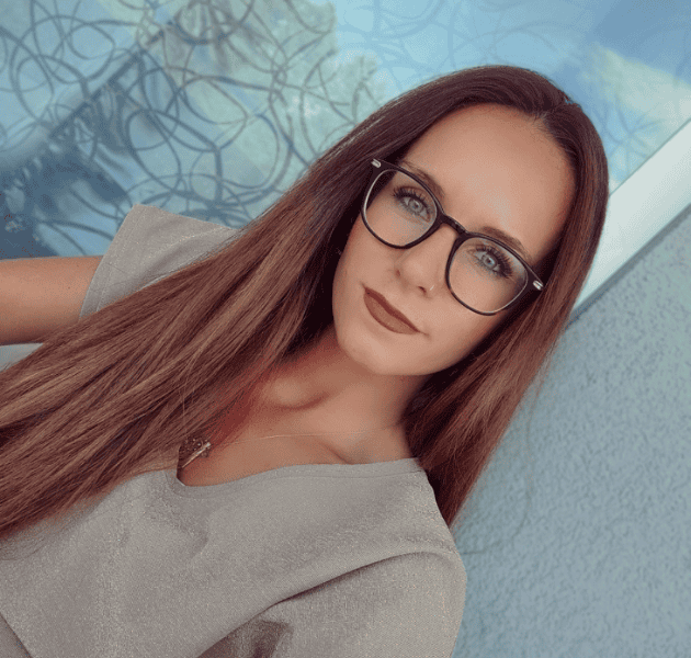 Team photo at creaSKILL for professional collaboration and innovation.