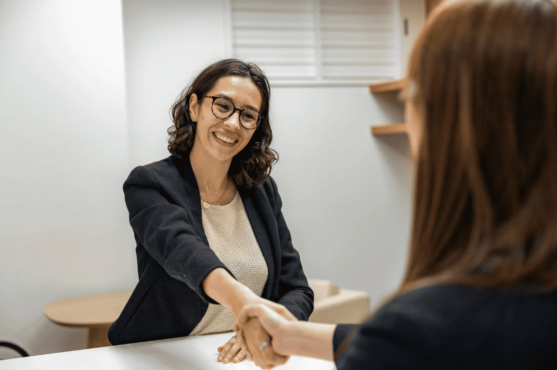 Women at job interviews, recruiting as a service, personnel placement.